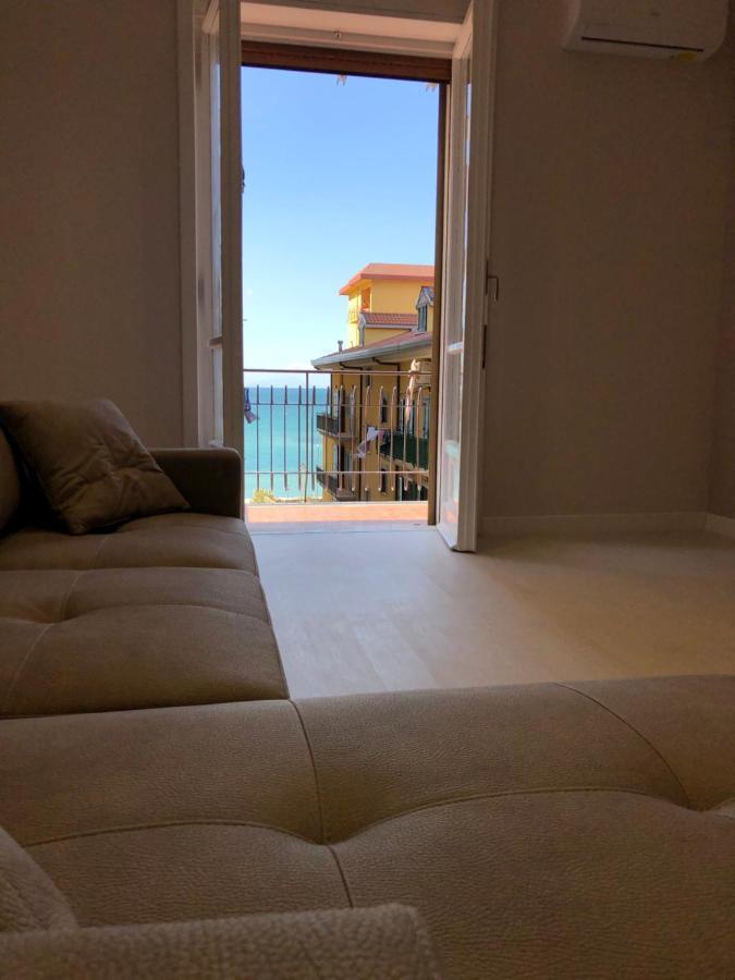 Seaview Apartment Кастелламмаре-ди-Стабия Экстерьер фото